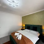 S&s 1 Bedroom With Balcony And Garden Free Parking At Location 2 Spaces * Timisoara