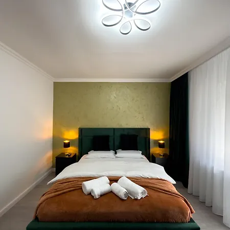S&s 1 Bedroom With Balcony And Garden Free Parking At Location 2 Spaces Appartamento