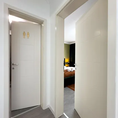 דירה S&s 1 Bedroom With Balcony And Garden Free Parking At Location 2 Spaces *