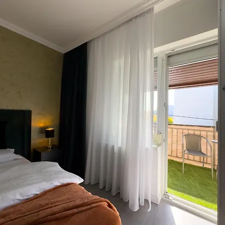 Apartment S&s 1 Bedroom With Balcony And Garden Free Parking At Location 2 Spaces Timisoara