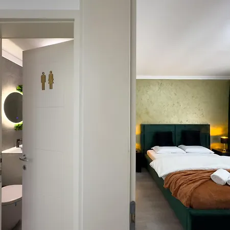 S&s 1 Bedroom With Balcony And Garden Free Parking At Location 2 Spaces *