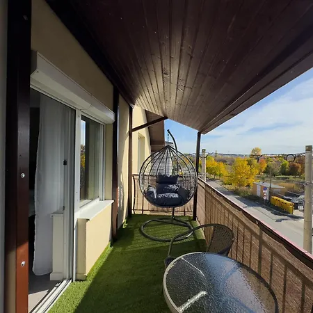 Apartment S&s 1 Bedroom With Balcony And Garden Free Parking At Location 2 Spaces Timisoara