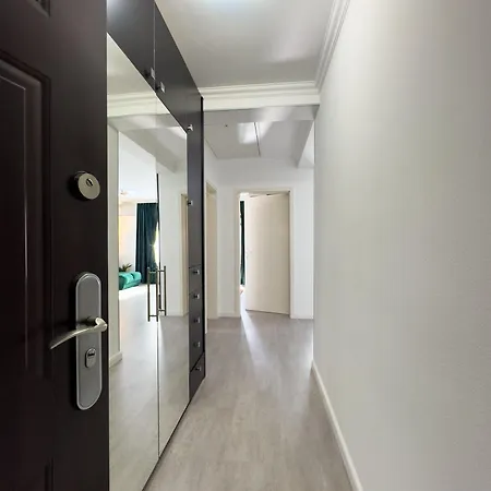 S&s 1 Bedroom With Balcony And Garden Free Parking At Location 2 Spaces * Timisoara