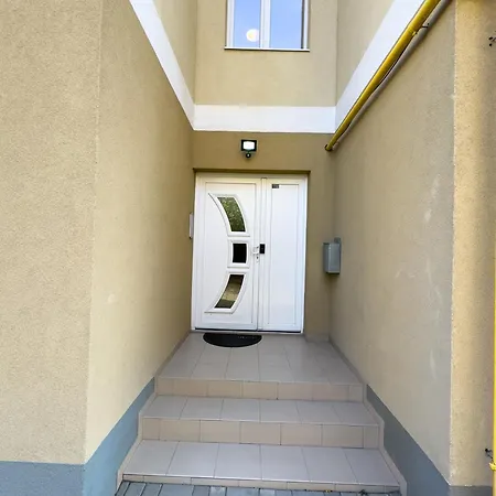 S&s 1 Bedroom With Balcony And Garden Free Parking At Location 2 Spaces Apartment Timisoara