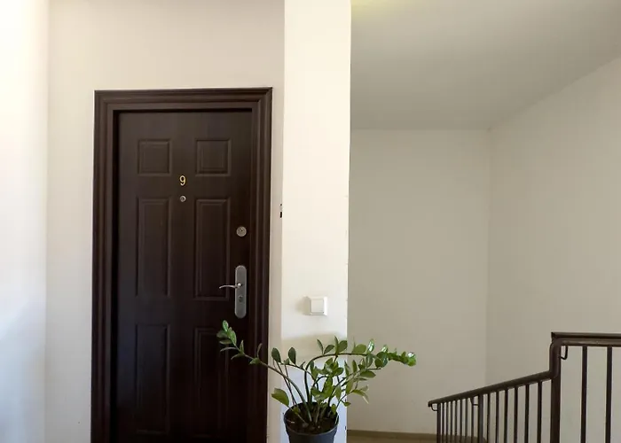 Appartamento S&s 1 Bedroom With Balcony And Garden Free Parking At Location 2 Spaces *